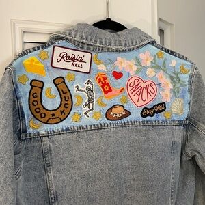 Light Wash Denim Jacket - Women's Oversized Jean Jacket